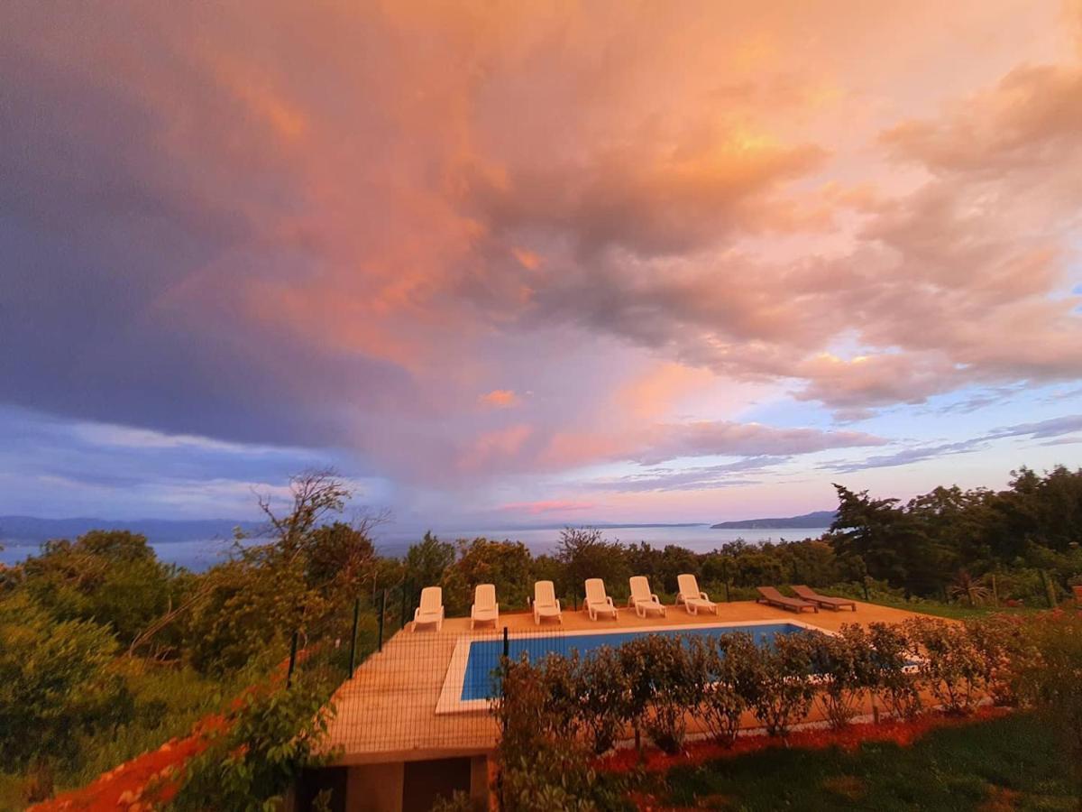 Apartments Nika With Swimming Pool And Beautiful Sea View Dobreć Buitenkant foto